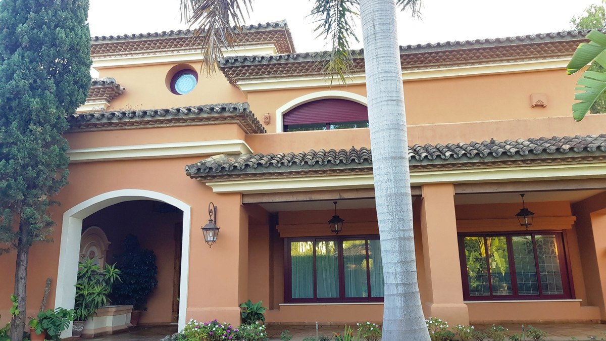 Villa in Sierra Blanca — photograph 3