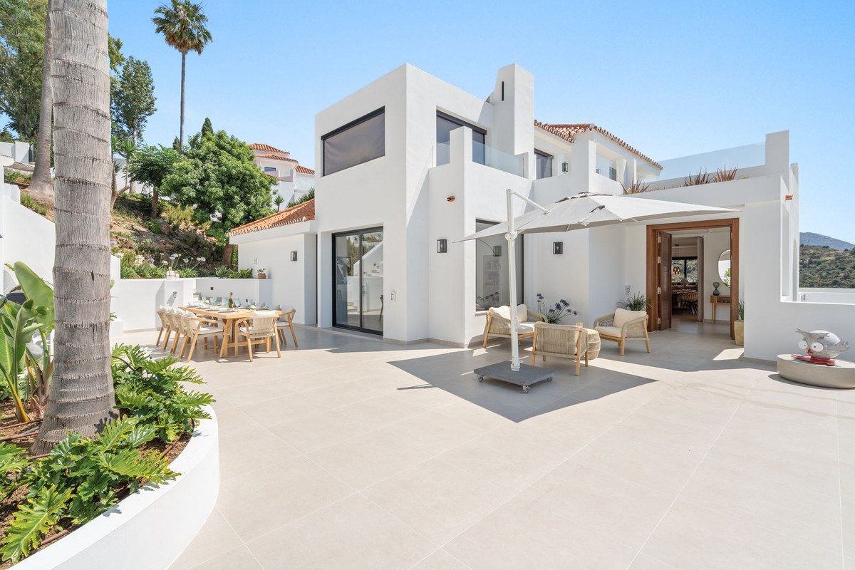 Villa in Nueva Andalucía