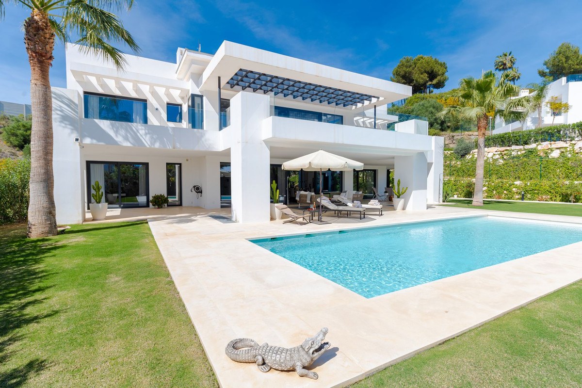 Villa in Nueva Andalucía